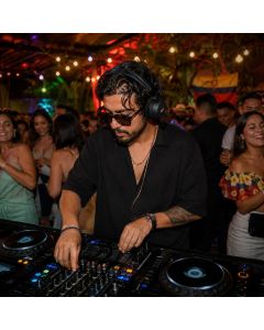 Evento con DJ